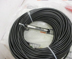 Гидростатический датчик уровня
Hydrostatische-Niveausonde
zur kontinuierlichen Füllstandmessung von 
sauberem Wasser im drucklosen Zustand 
Behälter, Bohrlöcher, Tanks etc. 
Ausgang mA: 4…20mA linear (I) 
Messbereich: 100,00m H2O 
Spannungsversorgung: 10…30VDC 
Kabelanschluss:  114,00m 
Sensormaterial:  Keramik 
Sensorgehäuse: 1.4404 (AISI 316L) 
Überspannungsschutz: Ja 
Kabel: PU mit Kapillare, Zweidraht 
Schutzart:  IP68 
Temperaturkompensiert: 0…+25°C 
Temperaturfehler: max. 0,04%/K 
Außentemperatur: -25…+50°C  Dinel